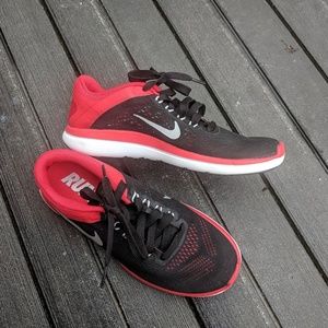 🎉HOST PICK🎉 Nike Flex RN 2016 Running Shoes